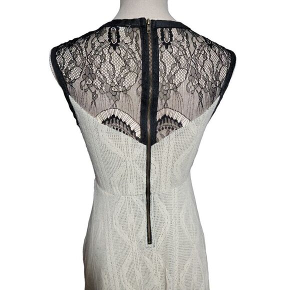 Monteau Los Angeles Women's Dress - Picture 2 of 8